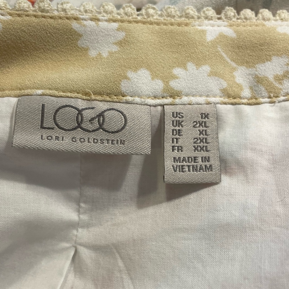 LOGO Lavish Lori Goldstein Mixed Print Woven Jacket with Picot Trim  - 1X - Picture 5 of 5